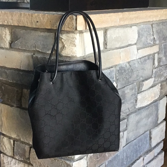 Gucci Handbags - Gucci Bag